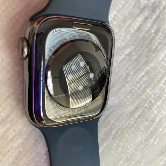 LIKE NEW | Series 7 Apple Watch | Titanium Case | 44mm | + Extra Bands - Picture 12 of 14